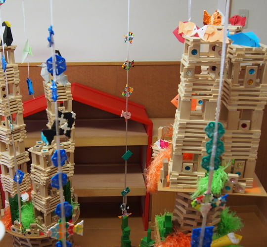 Structural Play: Effects of Wooden Blocks